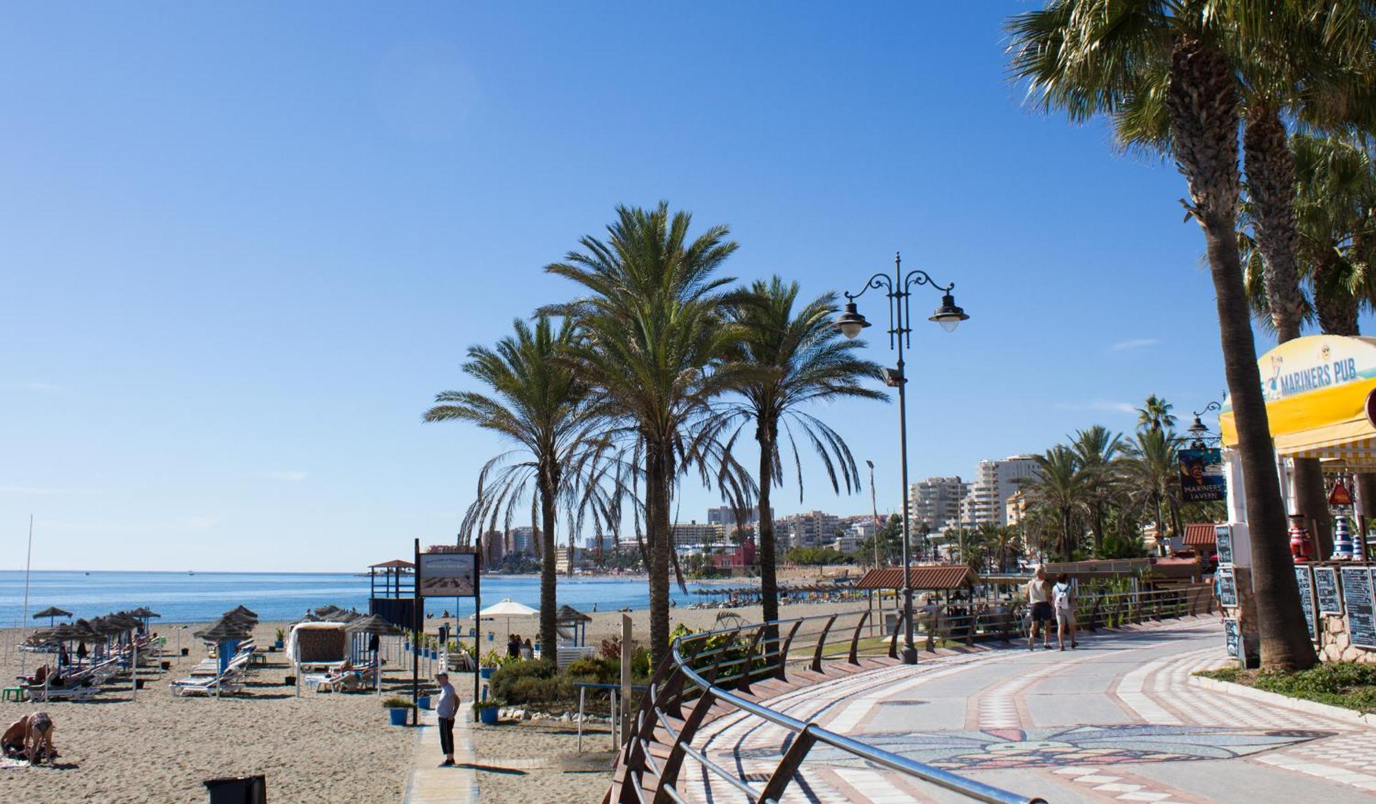 Benal Beach Suite Ii, Estudio Con Parque Acuatico Y Vistas Al Mar. Benalmádena Dış mekan fotoğraf