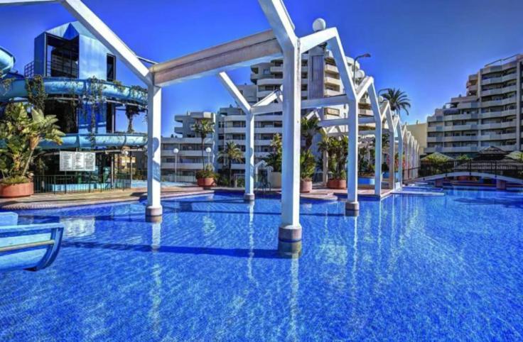Benal Beach Suite Ii, Estudio Con Parque Acuatico Y Vistas Al Mar. Benalmádena Dış mekan fotoğraf