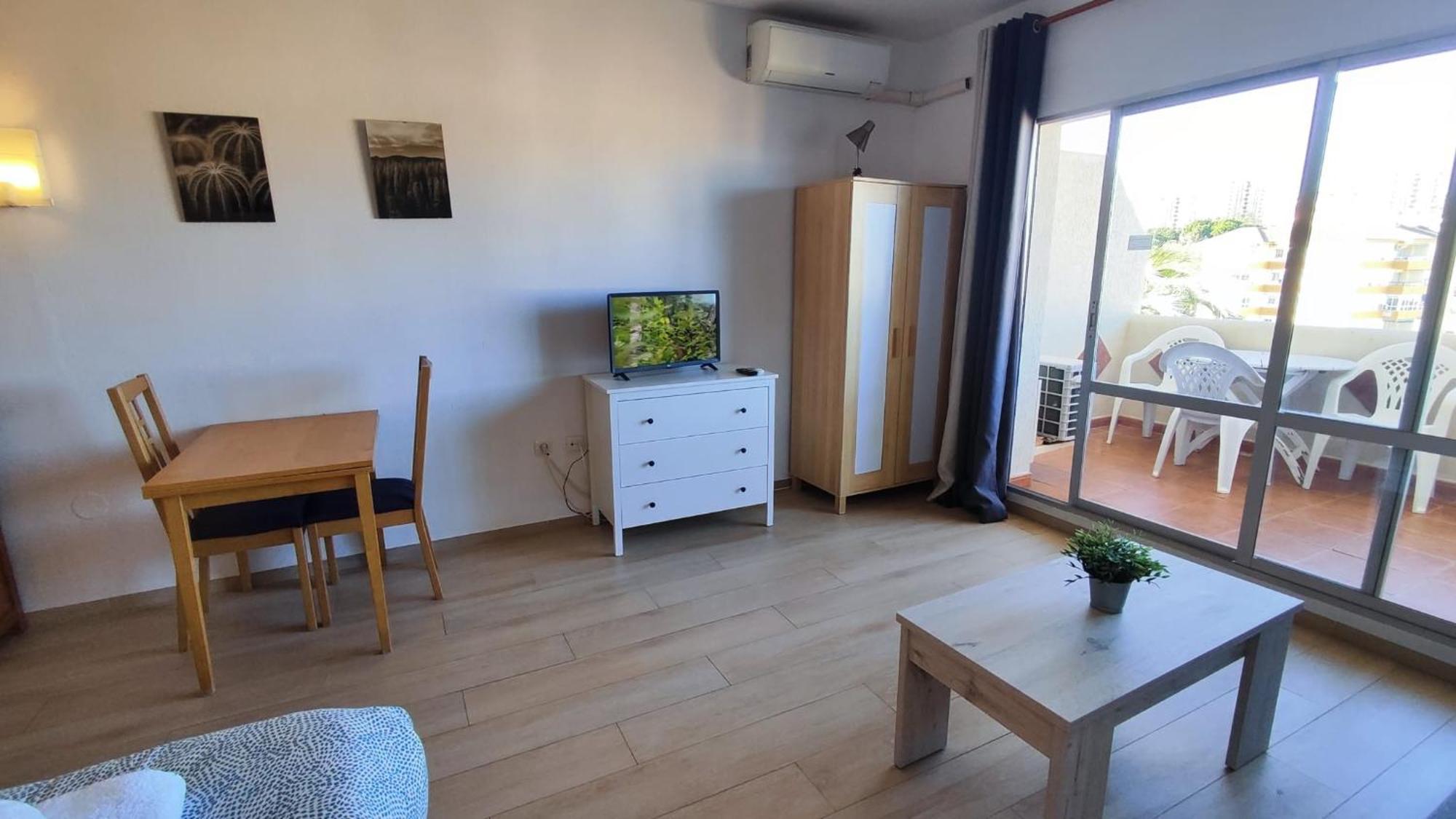 Benal Beach Suite Ii, Estudio Con Parque Acuatico Y Vistas Al Mar. Benalmádena Dış mekan fotoğraf