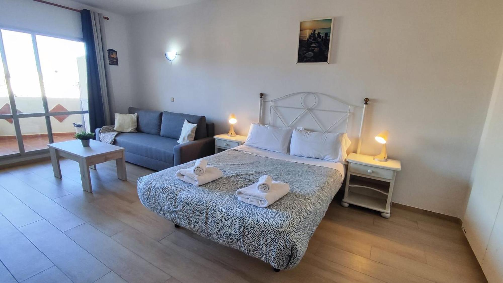Benal Beach Suite Ii, Estudio Con Parque Acuatico Y Vistas Al Mar. Benalmádena Dış mekan fotoğraf
